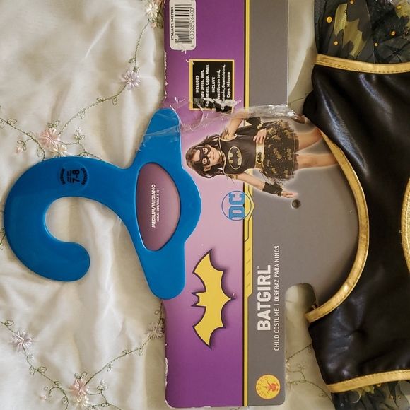 DC Batgirl Child Costume for Halloween - Picture 3 of 5